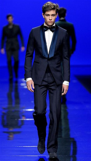 IMS on Instagram: "Francisco Lachowski for Roberto Cavalli Fall 2011 Menswear #bydefilemagazine"