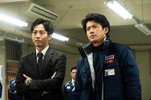 小栗旬主演「フロントライン」に森七菜、桜井ユキら【緊迫の特報映像＋場面写真あり】 : 映画ニュース - 映画.com