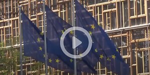 EU approves 500 billion aid package