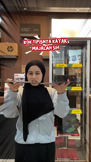 ✨ Tipis, ringan, tapi bertenaga! Lenovo IdeaPad 730s hadir dengan Intel Core i5 Gen 8, RAM 8GB, dan SSD 256GB — siap temani kamu kerja, kuliah, hingga edit ringan tanpa hambatan. Layar 13 inci FHD bikin tampilan lebih jernih dan elegan. 🌟 📚 Cocok buat pelajar, mahasiswa, dan profesional muda yang butuh performa tinggi dalam desain premium! #javacomputertasikmalaya #laptop #laptoptasik #laptopmurah #laptopbaru
