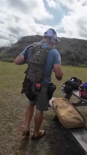Do you simply stand there and shoot, or do you switch it up? #mokinchetactical #trendingshorts