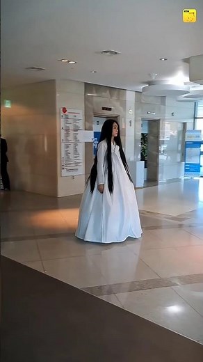 Ghost Walk Illusion Dance 🩰