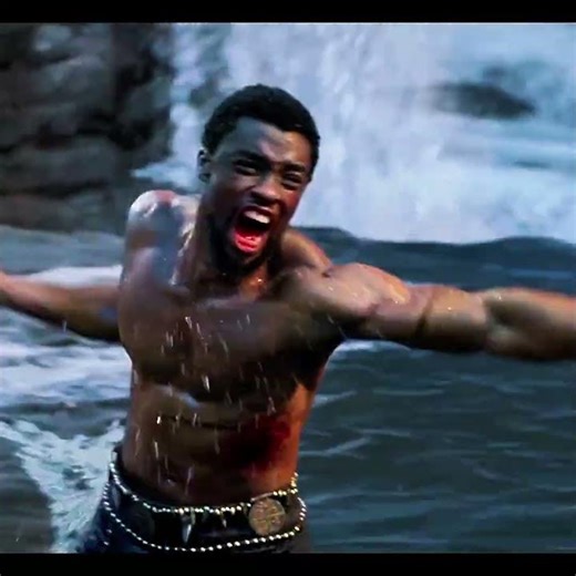 Killmonger finishes off T'Challa | Black Panther #blackpanther #marvel #shorts