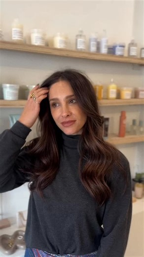 LIVED-IN-COLOR | EXTENSIONS on Instagram: "An expensive rich brunette is calling your name — start the new year out right, with your best hair yet. 〰️ You can send us a message or email to make your appointment. Talk soon 🤭 www.bohohousehair.com . . . #besthair #modernsalon #trendyhair #hairinspiration #hairbrained #hairlove #behindthechair #njhair #njbalayage #njfoilage #livedinhair #livedincolor #blonde #brunette #bronde #bohohousehair #bohohair #bohemianbalayage #bohemianmanes #pitman #drycu