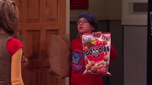 #iCarly #Fladoodles #CarlyShay #SamPuckett #MandyValdez #AriaWallace #RoxyHunter #MirandaCosgrove #2000s #JennetteMcCurdy #2008 #ForYouPage #ForYou #FYP #CatOnALeash #takeaNAIRbreak #HPSustainableSounds #SitCom #Comedy #Funny #GirlPower