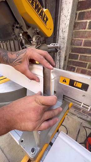 1.1M views · 5.6K reactions | How To End BaseBoard Like A Pro #likeapro #How #reels #diy #doityourself #howto | The Home Improvements Channel Uk | Facebook