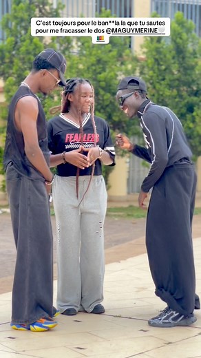 869K views · 24K reactions | En tout cas Seule les #ETON vont comprendre 藍藍, C’est toujours pour le petit kiki la que tu saute sur moi comme ça Maguy Merine Officiel  Façon on joue avec les b@n**la des gens la évite les marche inutile  #viralreelschallenge #ETON #pov | Jkaxel | Facebook