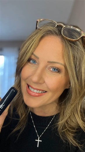 Get Set and SAVE! Enjoy 25% off all sets using code SETS25. And don't forget to add my go-to lippie, Pink Smoothie, for a flawless everyday look. Shop now at http://t.ofirbeauty.com/SH1GL | Royale Funky Junque