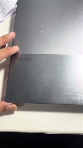 Infinix Inbook X1 Engsel laptopnya patah, bisa di benerin gak ya? 🧐 #infinix #inbook #inbookx1series #laptopinfinix #perbaikanlaptop #fyp #fypシ