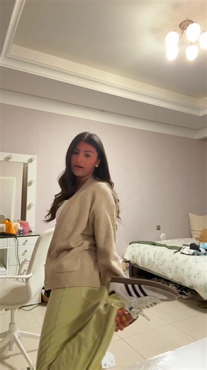 Fashion Help: Choosing the Right Outfit and Shoes