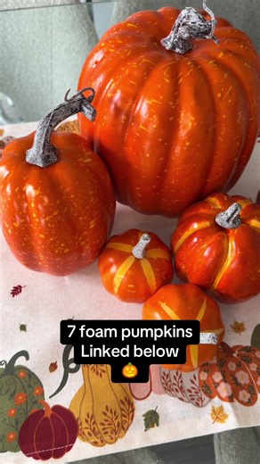 Autumn decorations. Pumpkin decorations perfect for your autumn Halloween decor