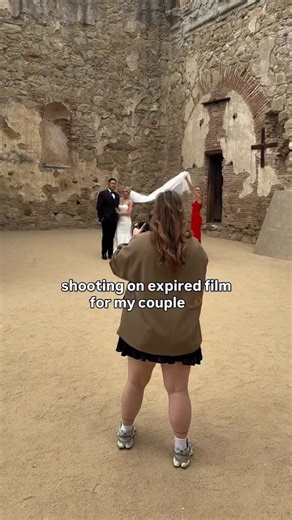 9K views · 68K reactions | There’s just something about film 凉✨ This one was shot on expired Fujifilm fp-100c with a Polaroid 600se, and we’re obsessed with the dreamy tones. Captured by @sunsetweddings #film #polaroid #camera #expiredfilm | Unscripted | Facebook