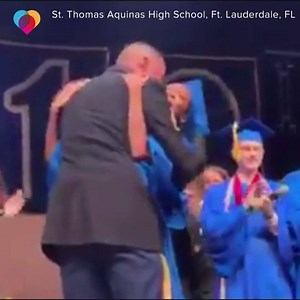 REUNITED AT GRADUATION: This high school graduate was overcome with emotion when her father, who has been deployed for years with the U.S. Army in South Korea, surprised her on stage ❤️ https://cbsn.ws/2RKYNvR | The Uplift