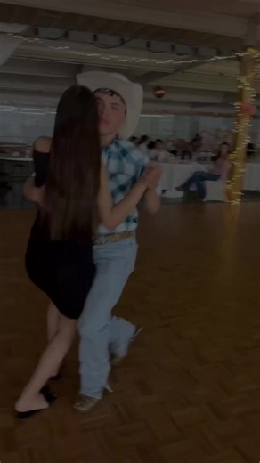 Light Algo Dance Moves