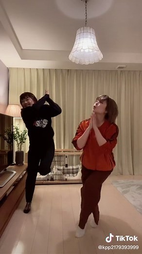 カムサハムニダの歌とダンスを楽しもう