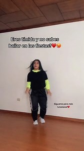 1M views · 41K reactions | ✨ Descubre los mejores tips de baile para moverte con estilo, soltura y mucha confianza . Atrévete a practicar, diviértete y deja que la música te guíe . Cada paso cuenta, cada movimiento te acerca a brillar más en la pista. #TipsDeBaile #AprendeABailar #BailaConEstilo #DanceLife #BaileParaTodos #RitmoYPasión #ReelsVirales #fblifestyle #motivación #crecimientopersonal | Pasión por el Baile | Facebook