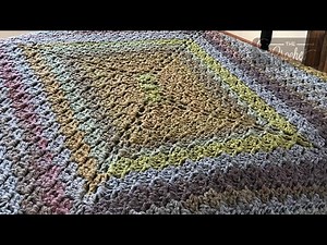 Crochet C2C X 4 Rectangle Blanket for Beginners | The Crochet Crowd