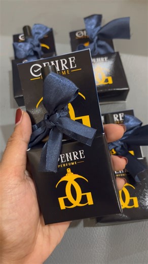 🖤Perfume Giveaways🖤 We accept perfume giveaways booking. 🙌 Inclusions: 📍10 mL Genre Perfume in a bottle 📍Box 📍Free layout PM GENRE for orders! 🫶💌 Follow us also here ➡️ https://www.tiktok.com/@genre_pixelsouvenirs?_t=ZS-90ur82jjj2z&_r=1 #giveaways #birthdaycelebration #christening #genreperfume #souvenir | GENRE