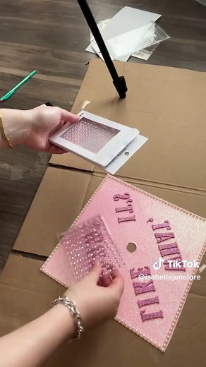 DIY Grad Cap Decoration Ideas for Class of 2023