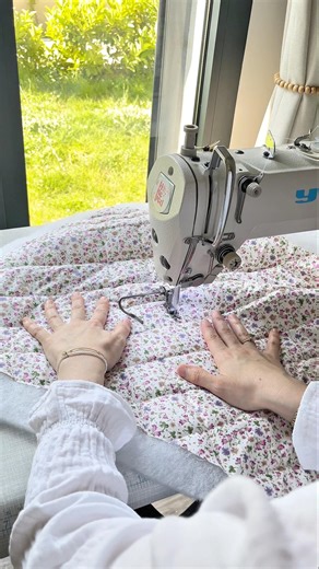 Beginner friendly patter + full video tutorial ✂️🩰 quilted laptop sleeve#sewing #sewingtutorial #fy