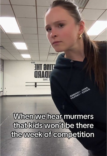 Grace Kelly (@grace_kelly_98)’s videos with Jaws Main Theme (From