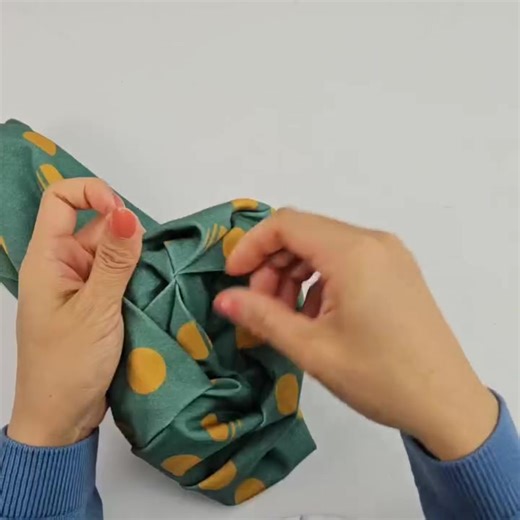 Clever way to sew beanie faster #fblifestyles | DIY Tips Tale