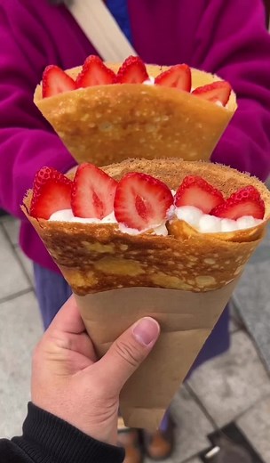 Delicious Strawberry Crepes Recipe for Brunch
