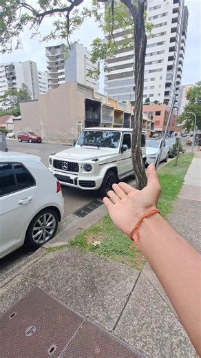 Sakxa Ta Kasailey: A Funny Vlogging Adventure in Australia