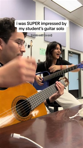 11K views · 180 reactions | when your student nails the guitar solo #guitarstudent #guitarsolo #guitarclass #guitarteacher #guitarlesson #guitartok #guitarra #guitarist #rnbguitar #guitarjam #neosoulguitar #enyaguitar #nexg2 #fblifestyle | Gabeflow | Facebook