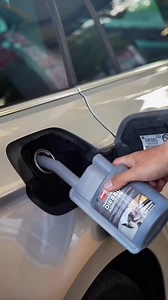 Dlouho očekávaný upgrade pro váš motor je tady. Po letech vývoje, testování a ověřování v závodech Le Mans Classic přichází NANOTECH Fuel Additives – technologie, která mění běžné tankování na skutečnou ochranu motoru. Co můžete očekávat od NANOTECH Fuel Additives: - Čistí palivovou cestu a motor = odstraňuje vápenaté a hořečnaté úsady z BIO složek, omezí zanášení EGR systému DPF a palivového filtru, omezí korozi - Zvýší mazivost paliva = delší životnost vstřiků a všech pohyblivých částí jako js
