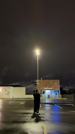 white lines - su | white lines song