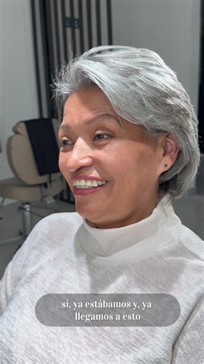 Cambio de imagen platino para nuestra bella clienta