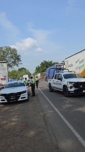 👮‍♂️🚔🚨 Llegan más elementos de la #GuardiaNacional al bloqueo carretero en #MaríadelaTorre. #MartínezdelaTorre #Veracruz | MS NOTICIAS