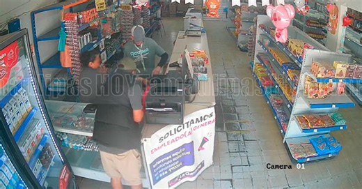Encapuchados asaltan dulcería a plena luz del día en Ciudad Victoria