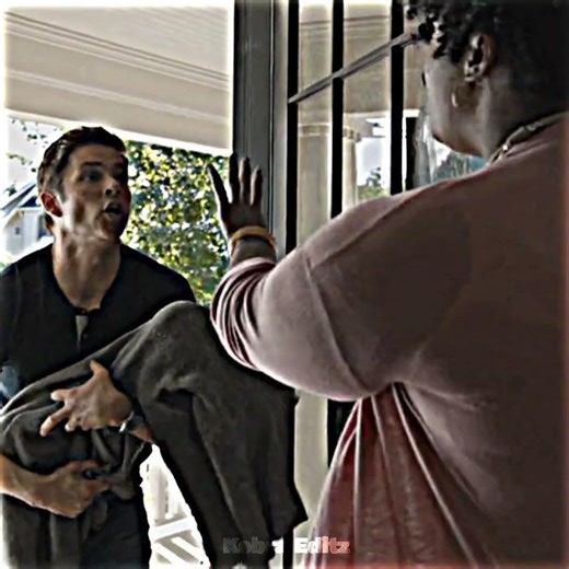 Tom rescues Sonic and brings him home #sonic #shortsfeed #shorts