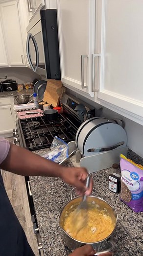 13K views · 194 reactions | German Chocolate Cake w/ Coconut Pecan Icing #cakelover #sweets #Thanksgiving | Catering My Way With Willie J | Facebook