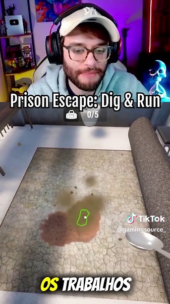 Escaping from Guards: My Digging Adventure