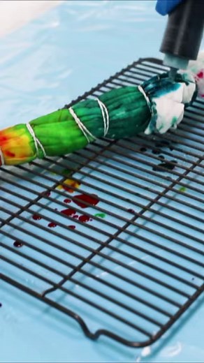 11K views · 117 reactions | If tie dye is on your summer bucket list, I've got you covered with the tutorials for eight different tie dye patterns and all of the tips and tricks you need to make the very cutest tie dye shirts! Link to full tutorial and instructions in the comments. | The Craft Patch | Facebook