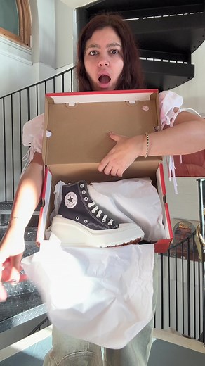 step 1: unbox the new De Luxe Wedge with @MIRA ✅ step 2: cop immediately ✅