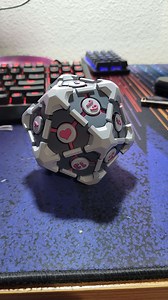 Portal Companion Cube D20 Kit - Etsy