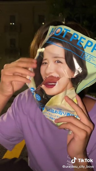 永野芽郁と唐揚げクンの楽しい瞬間