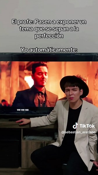 Anitta and J Balvin in Downtown: Petsies Mexico