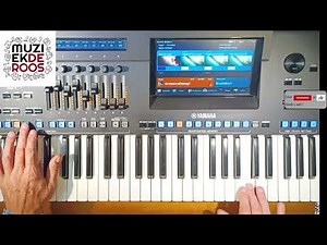 Muziekuur GEEL Keyboard video: Paper Roses