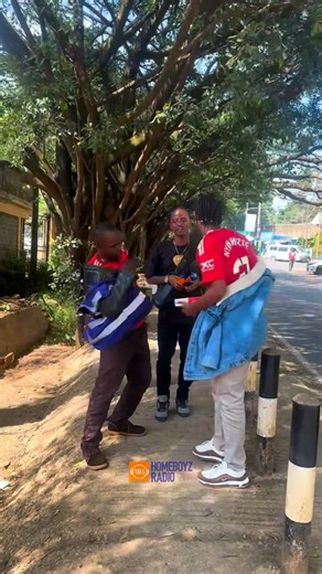 Homeboyz Radio on Instagram: "Kiburi ya Manchester United ni kama iko update to the latest version #TheBoyzClub #JakesandChunky"