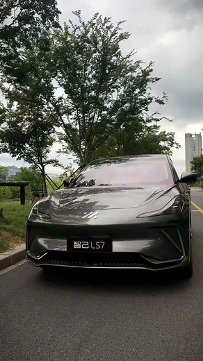 IM Motors Zhiji LS7 Electric Car#chinesecars #SAIC#electriccar #BEV#luxurycars #electricvehicle
