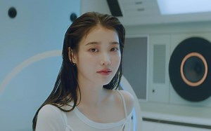 [MV] IU新曲 - eight | (Prod.&Feat. SUGA of BTS)