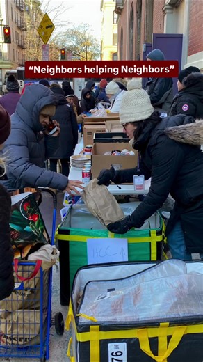 Neighbors helping neighbors isn’t just our signature line it’s how real change happens. When a community comes together, anything is possible. We show up for one another, lift each other up, and create impact side by side. And yes… we can’t help but talk about it 🥰😉 Want to be part of it? ✨ Become a monthly donor ✨ Volunteer with us (or serve as a volunteer translator) ✨ Partner with us on a pantry drive ✨ Drop off reusable produce bags & hygiene items at the HCC donation box #neighborshleping