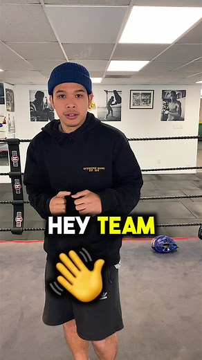 How to Guard Up 👊 #1 rule in boxing: “Protect yourself at all times” #howtoguardup #boxingguard #boxingstance #boxingcoach #boxingtutorial #boxingdefence