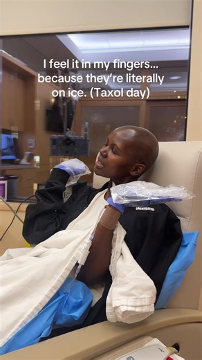 Me: festive. My extremities: in cryotherapy jail.#Taxol #ChemoJourney #CancerTok #InfusionDay