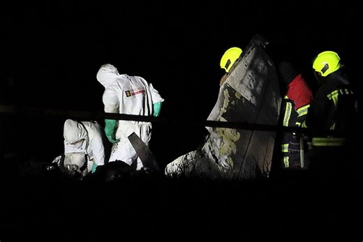 Singer-songwriter among 6 killed in Colombia plane crash before concert